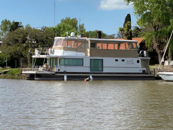 Imagen de Casa Flotante de Lujo